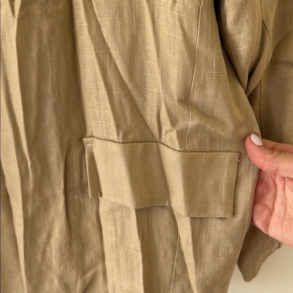 Lumiere Beige Women's Blazer - Picture 3 of 7